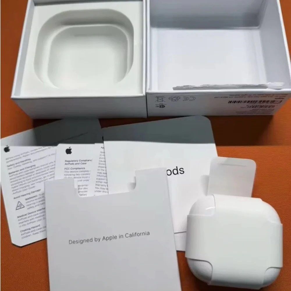 Apple AirPods - Sleek White Design